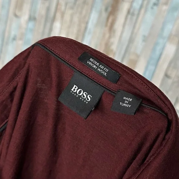 Hugo Boss S Burgundy Red 100% Virgin Wool Knit Polo Pullover Sweater Long Sleeve